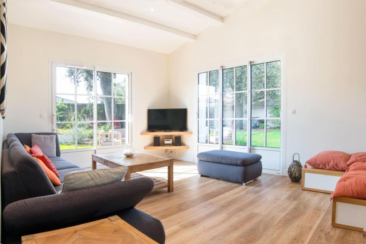 Villa Nola Contemporaine Et Spacieuse La Flotte Extérieur photo