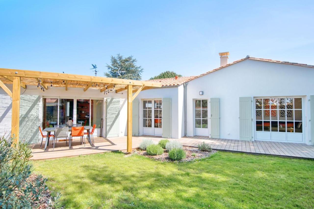 Villa Nola Contemporaine Et Spacieuse La Flotte Extérieur photo