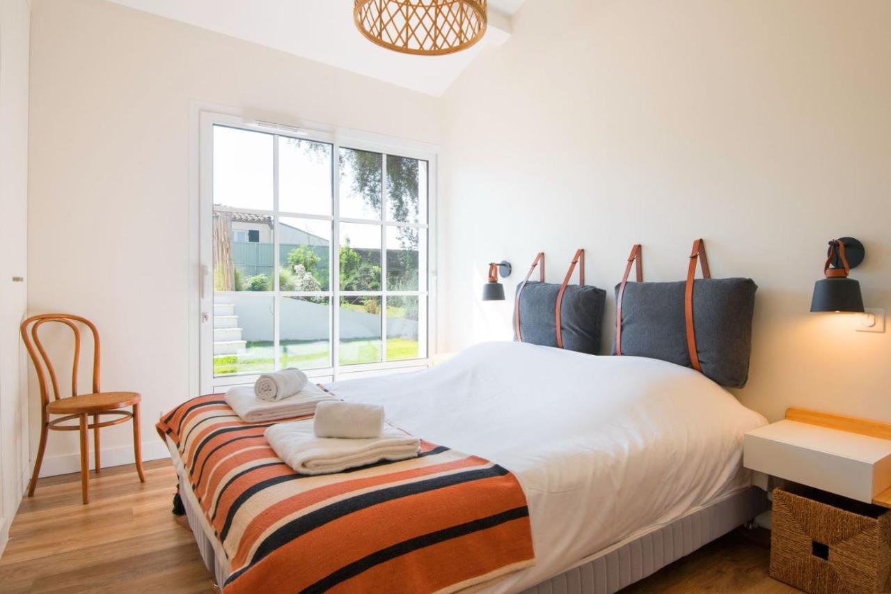 Villa Nola Contemporaine Et Spacieuse La Flotte Extérieur photo